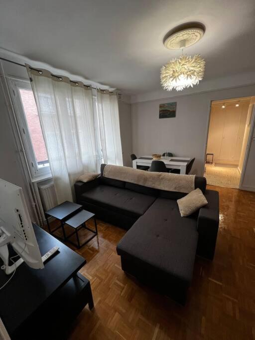 Appartement Avec Balcon En Centre Ville 博格斯 外观 照片